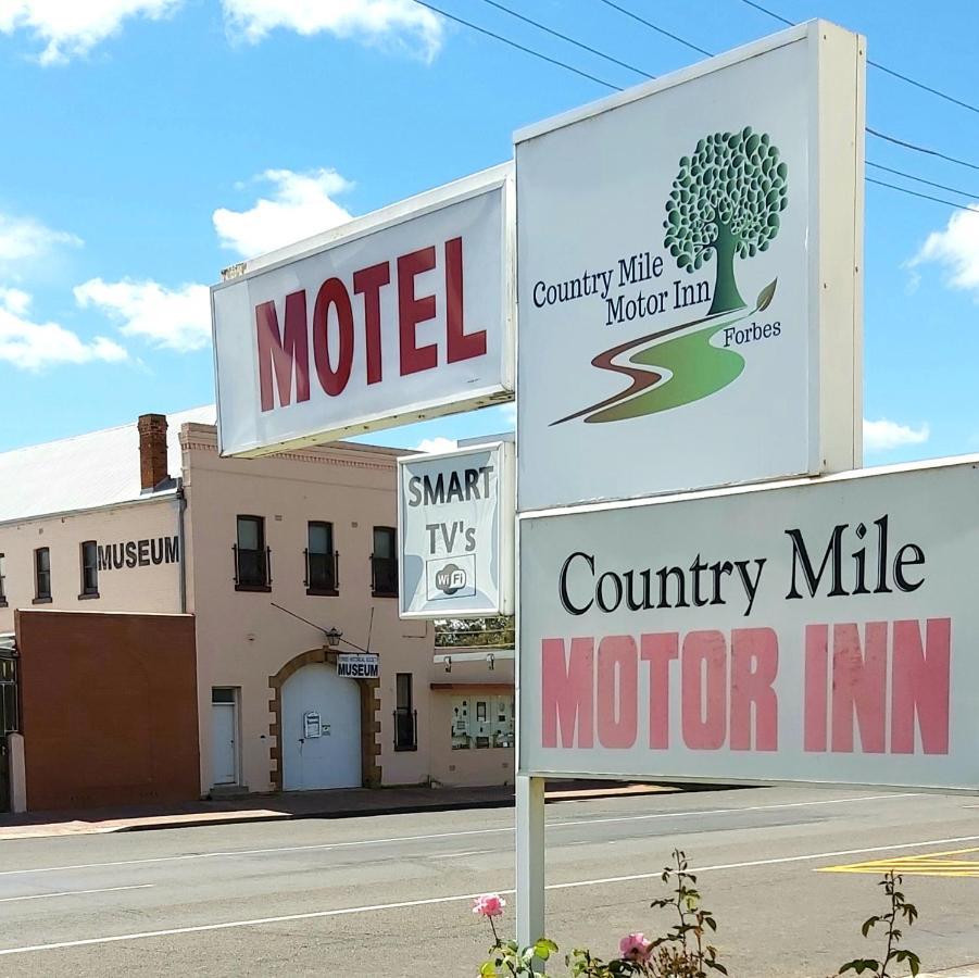 Country Mile Motor Inn Forbes Eksteriør bilde